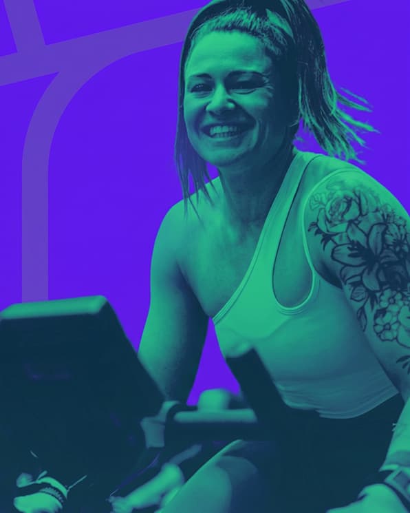 Athlète souriante à la box — Semaine Portes Ouvertes CrossFit First Time Orthez