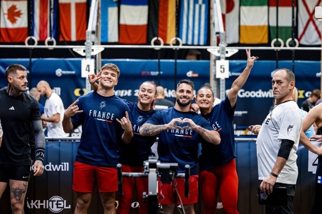 Équipe France CrossFit — Nicolas Habas et athlètes en tenue France